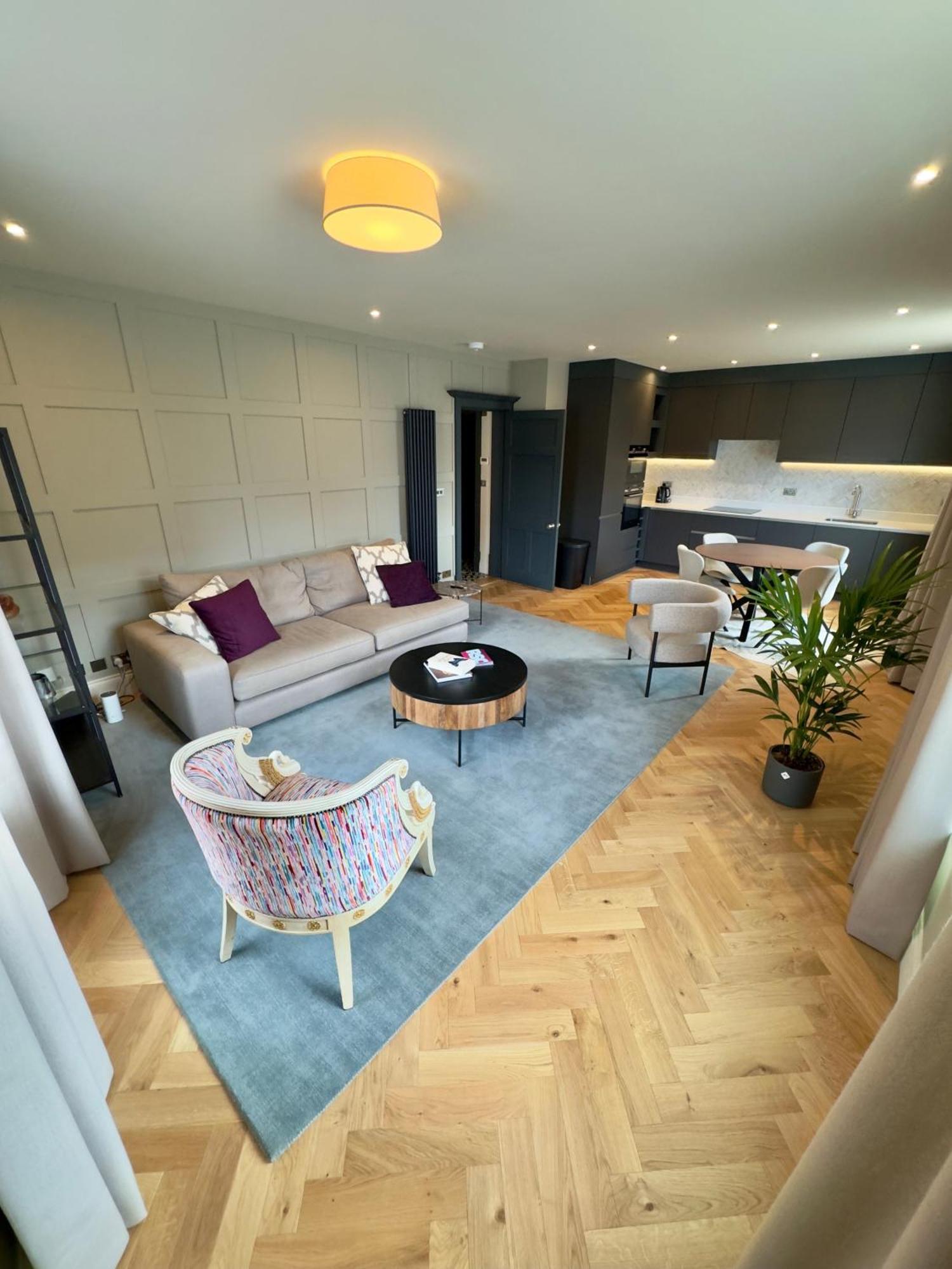 Macbeths Corner High End Luxury Apartment In Centre With Parking Stratford-upon-Avon Kültér fotó